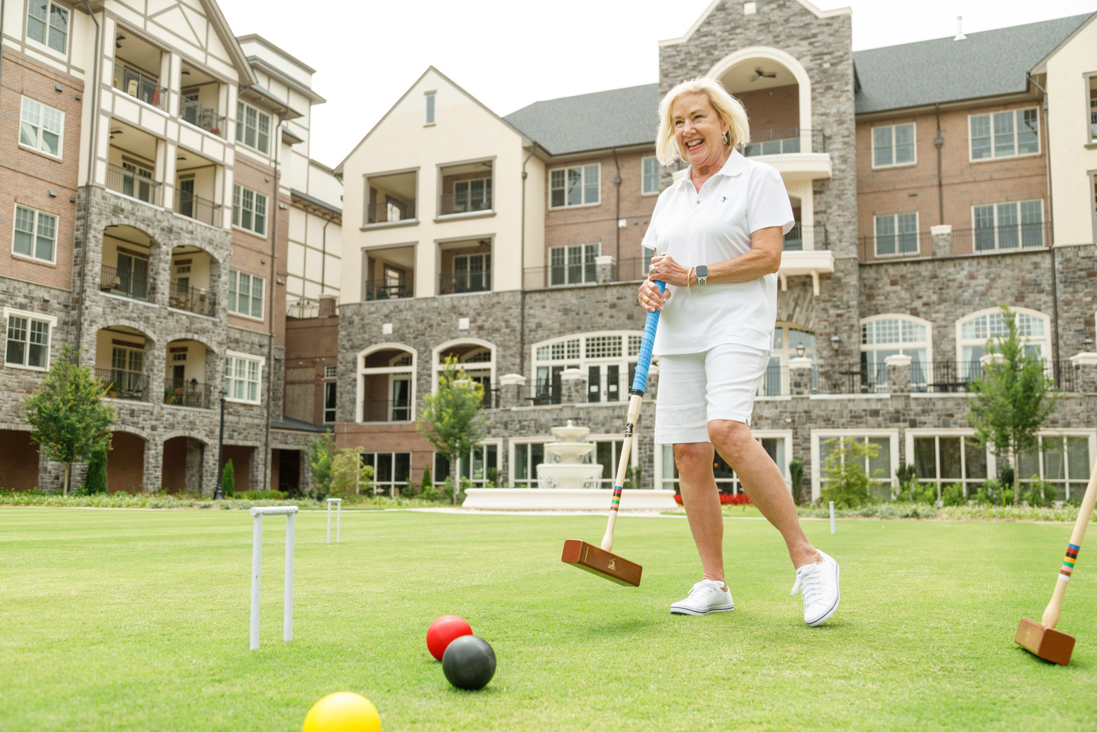 Woman_Playing_Croquet